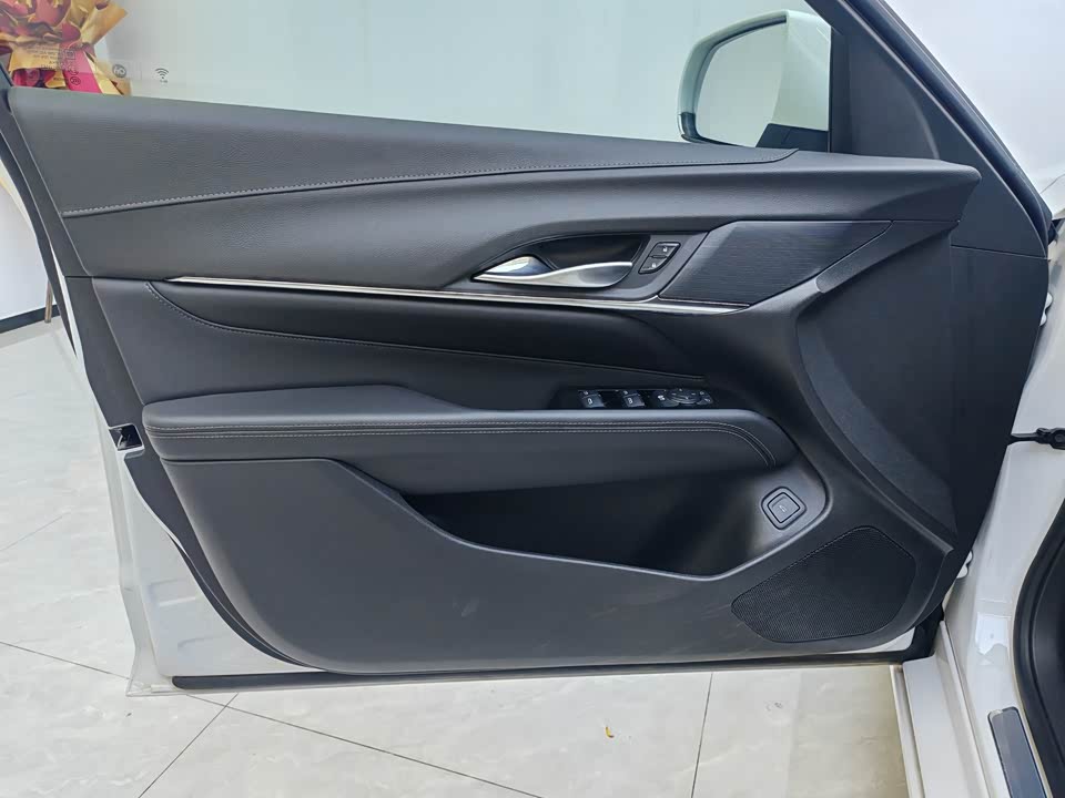 Cadillac CT4