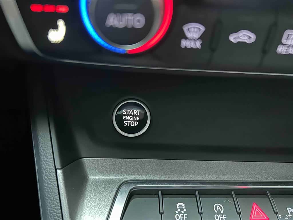 Audi Q3, 2022 4