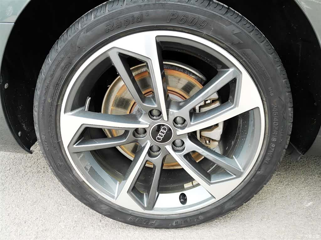Audi A4L, 2022 19
