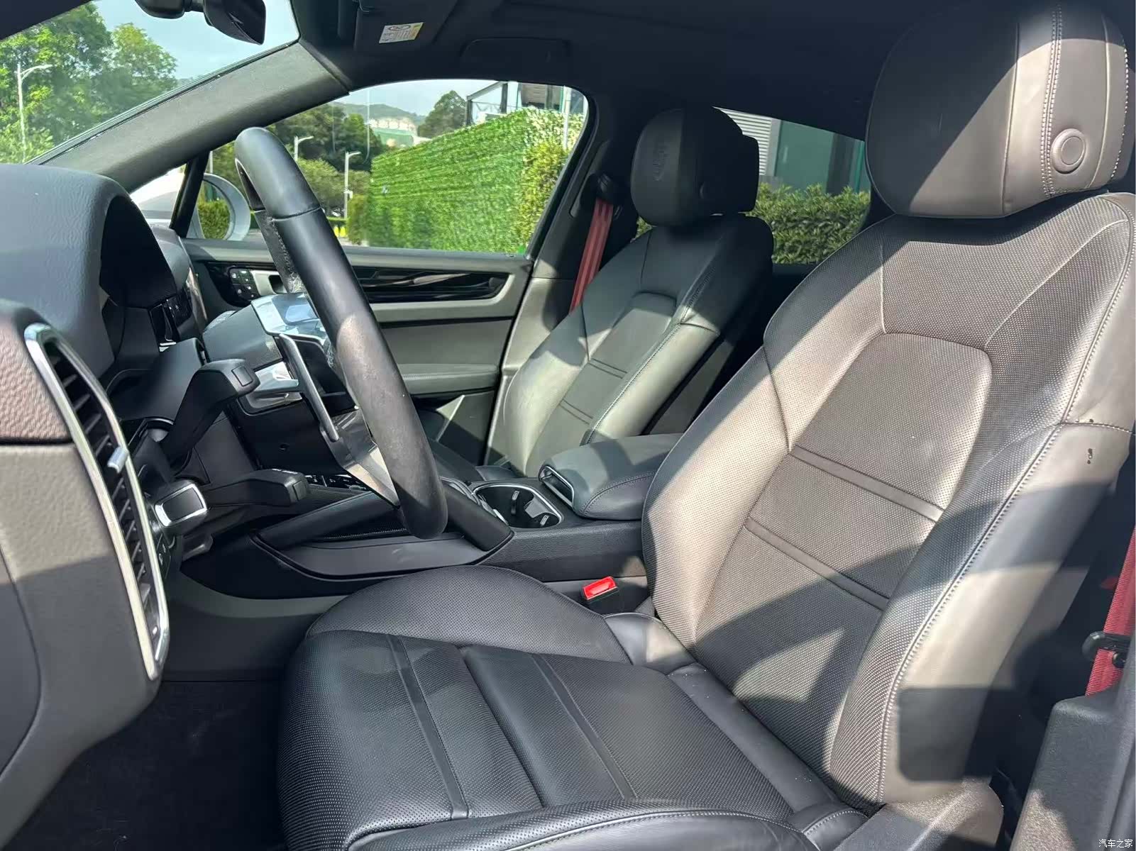 Porsche Cayenne, 2023 все фото