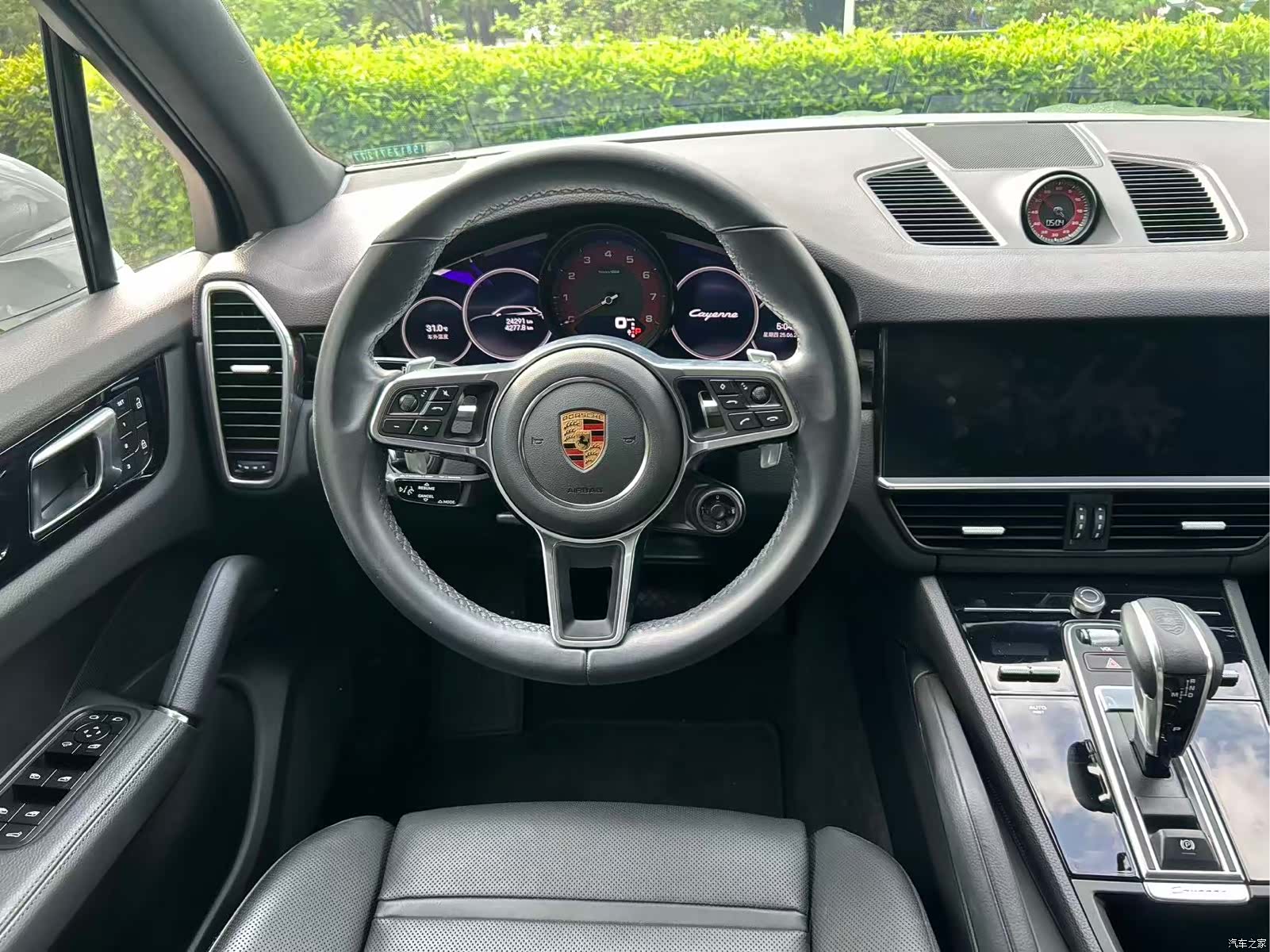 Porsche Cayenne, 2023 9