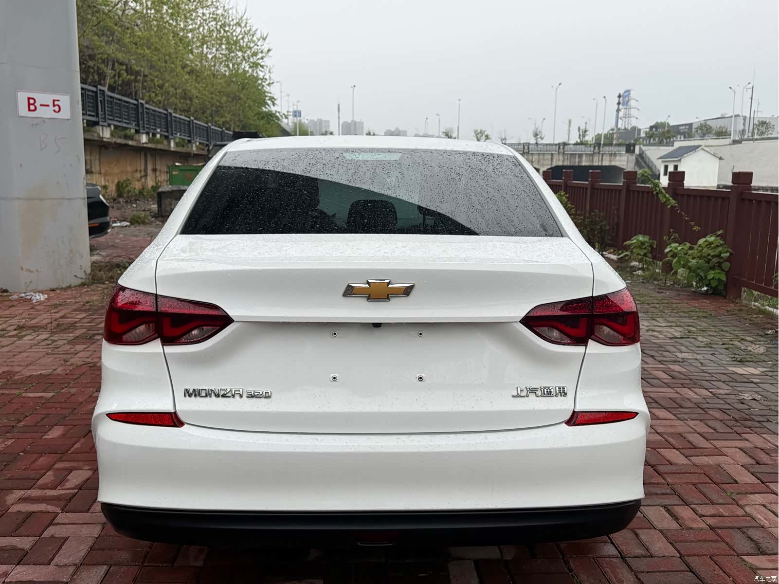 Chevrolet 320, 2022 6