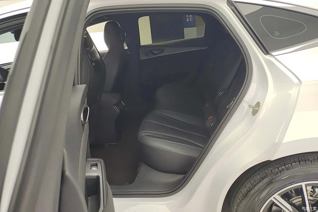BYD Seal, 2025 11