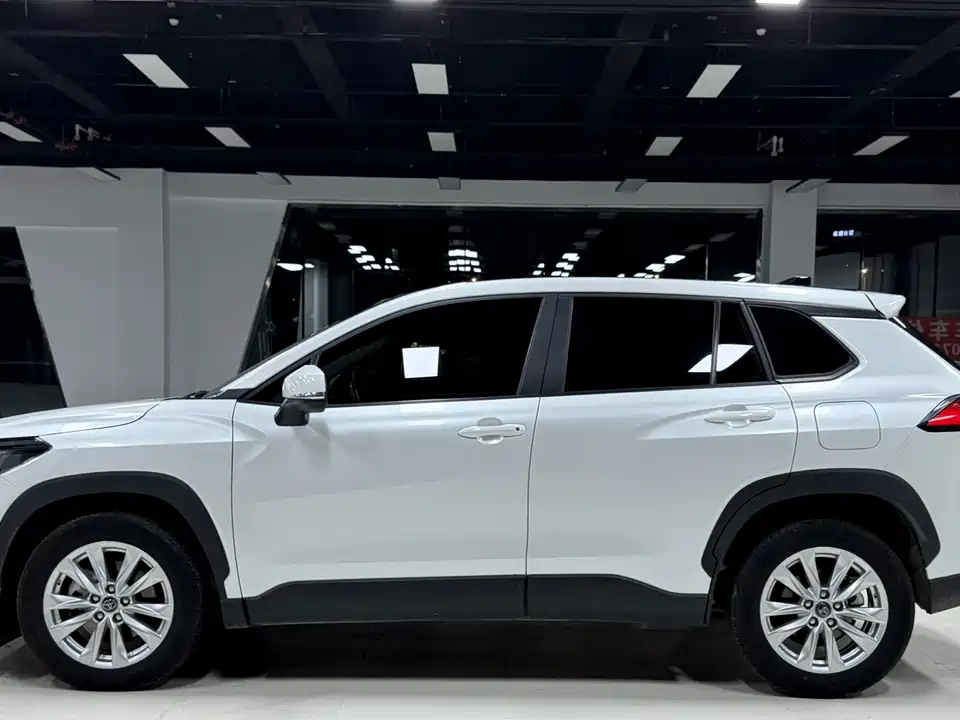 Toyota Corolla Sharp amplifier