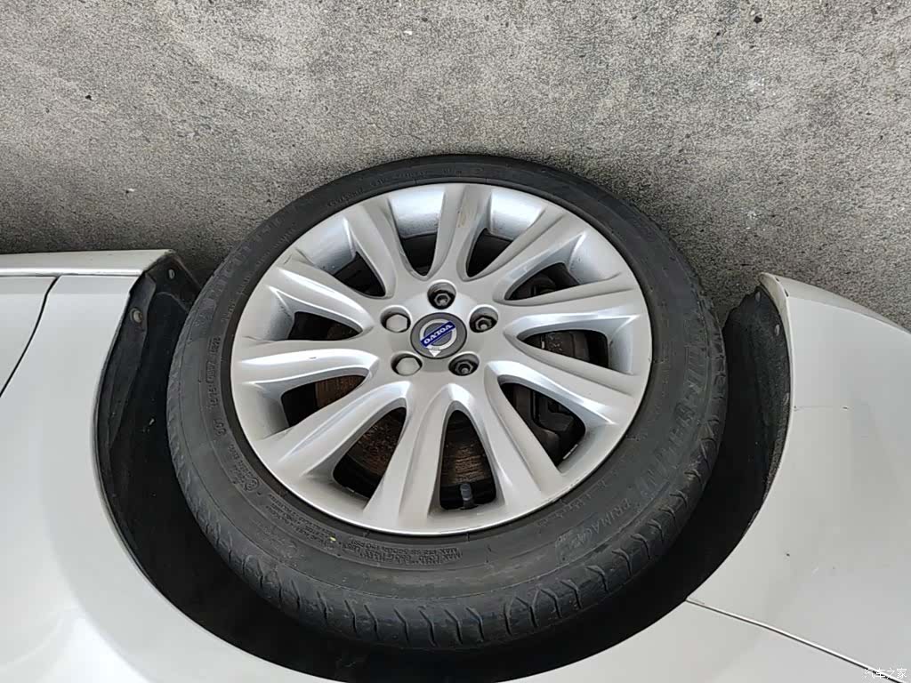 Volvo V40, 2015 23