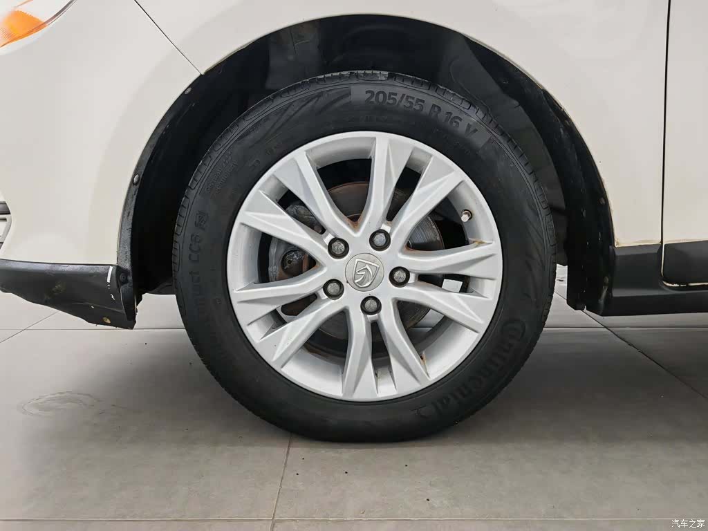 Wuling 730, 2016 17