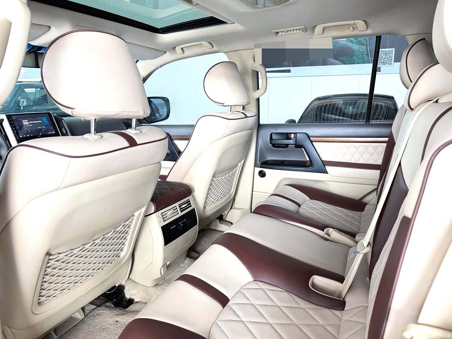 Toyota Land Cruiser, 2019 9