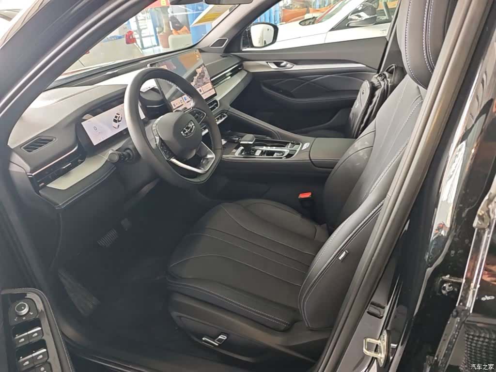 Geely Preface, 2026 15