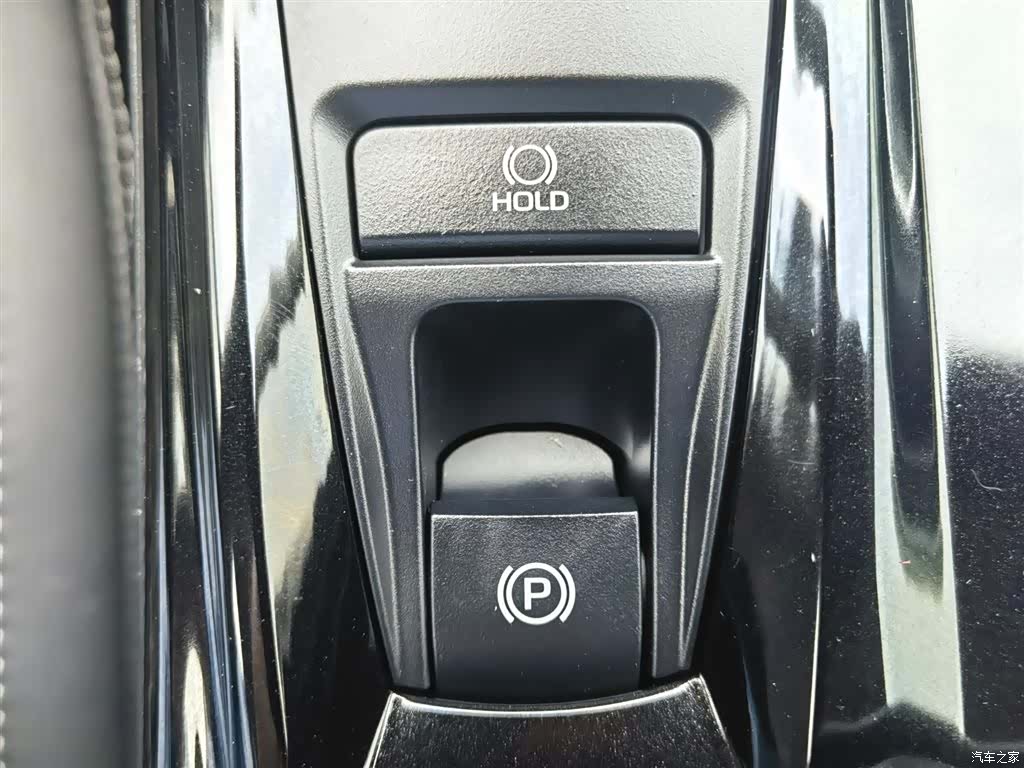 Toyota Camry, 2024 16