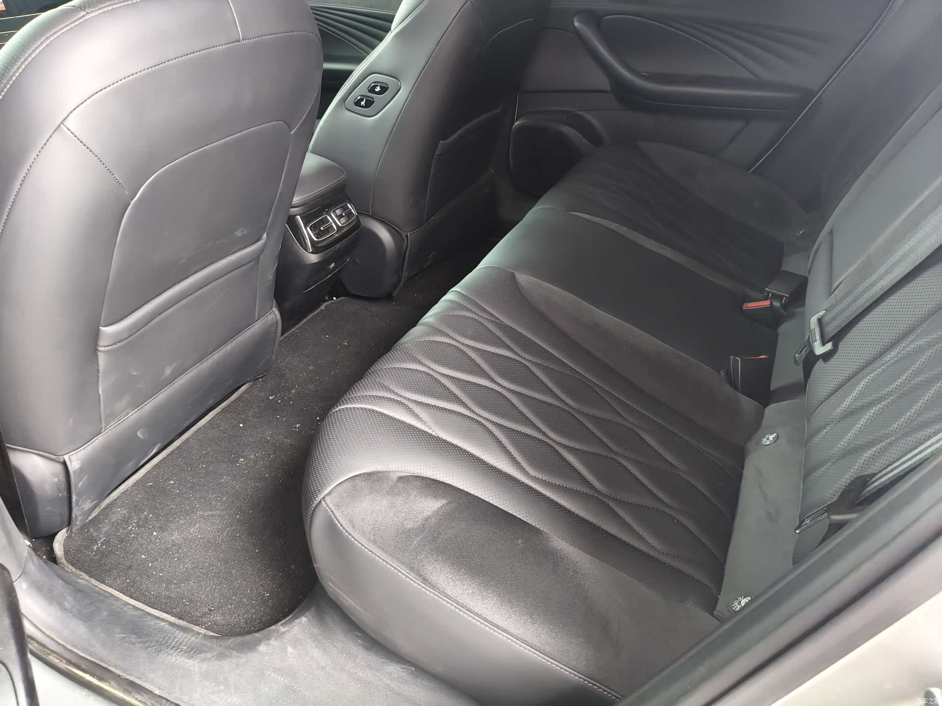 Roewe D7, 2023 8