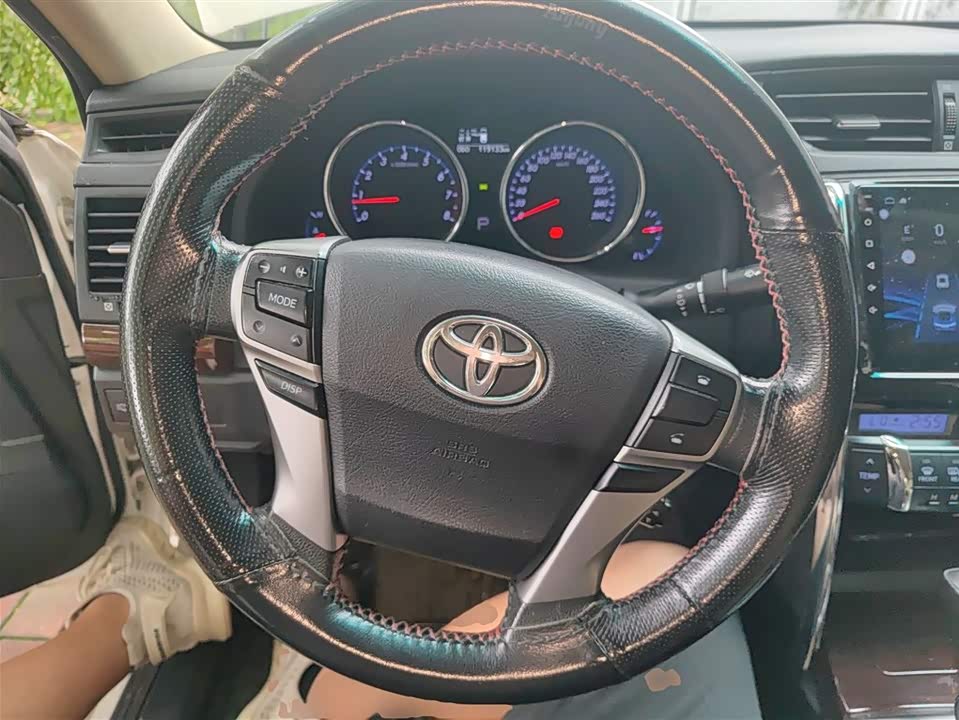 Toyota Reiz Toyota Reiz