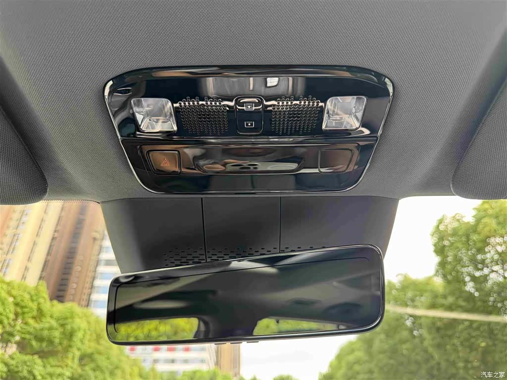 DongFeng eπ008, 2025 24