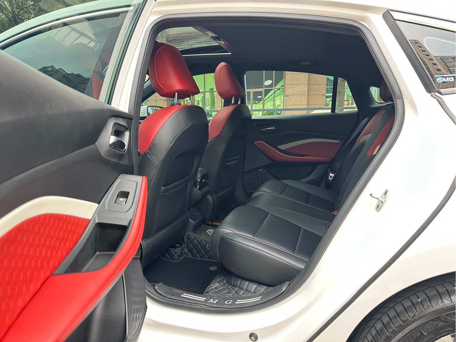 MG MG5, 2021 13