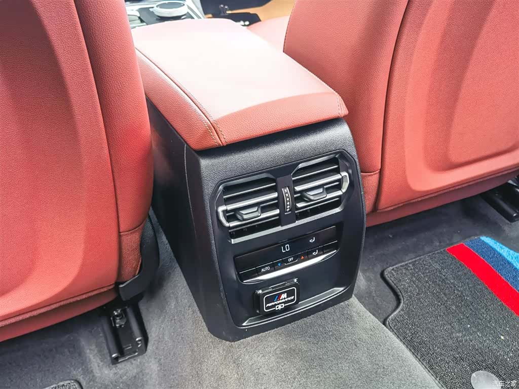 BMW 3 Series, 2023 38