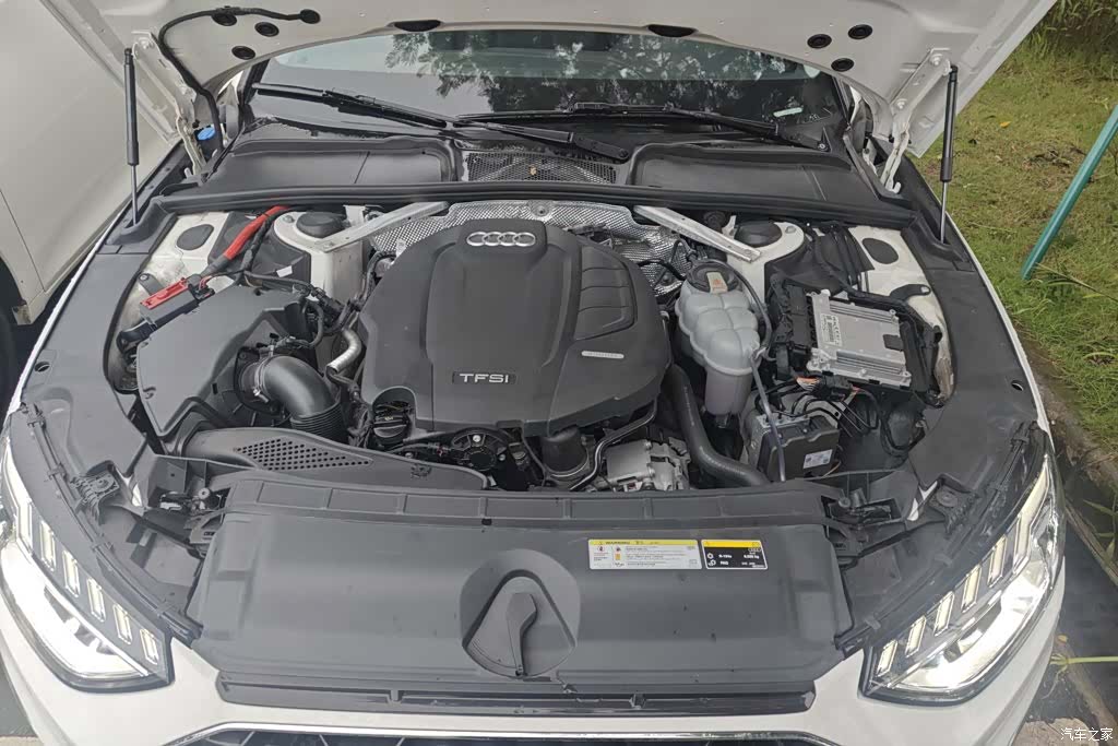 Audi A4L, 2020 10