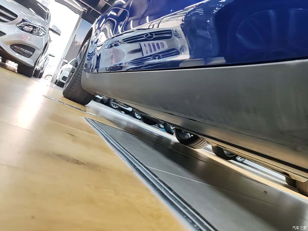 Tesla Model Y, 2023 19