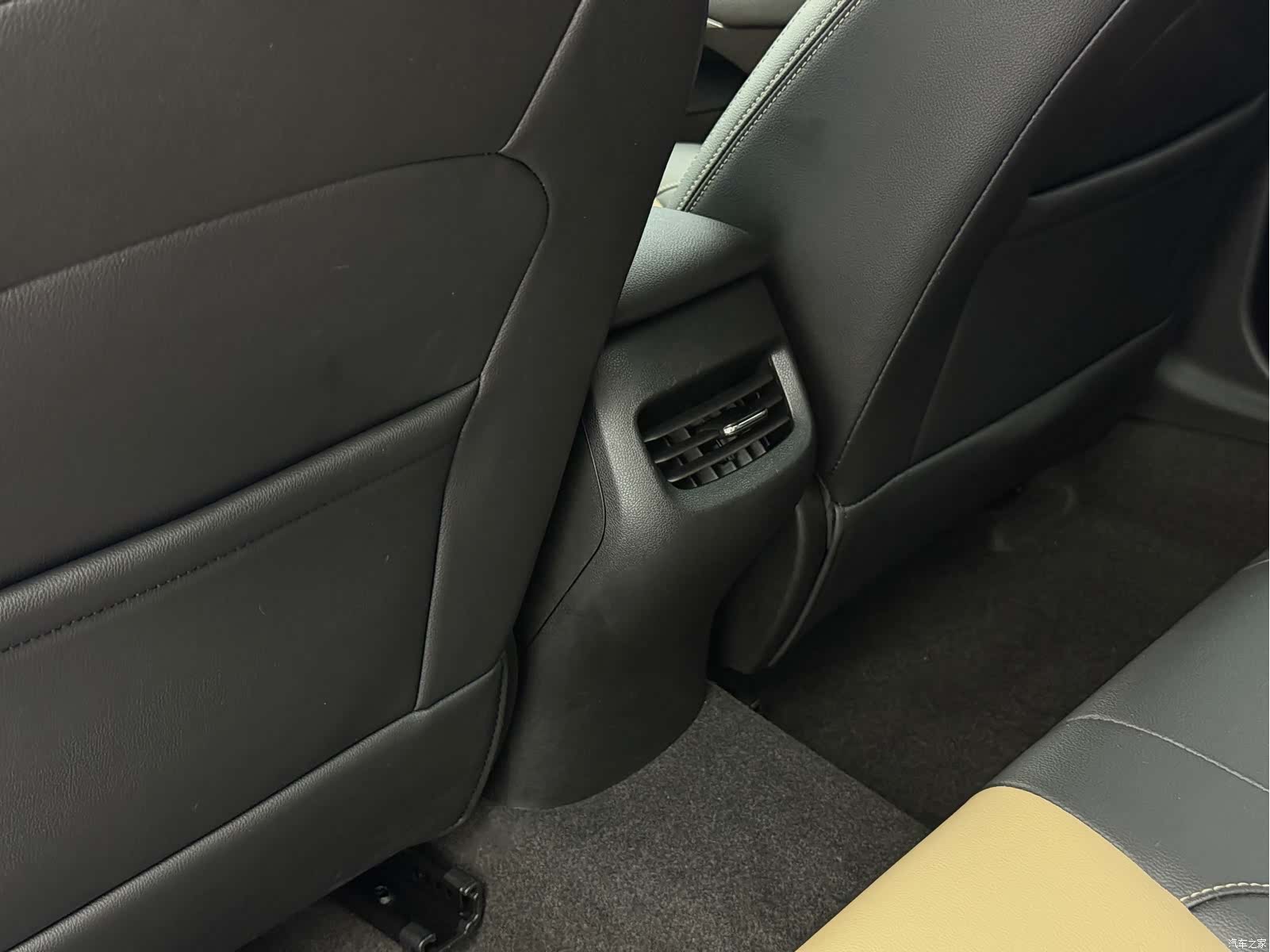 Chevrolet 320, 2022 13