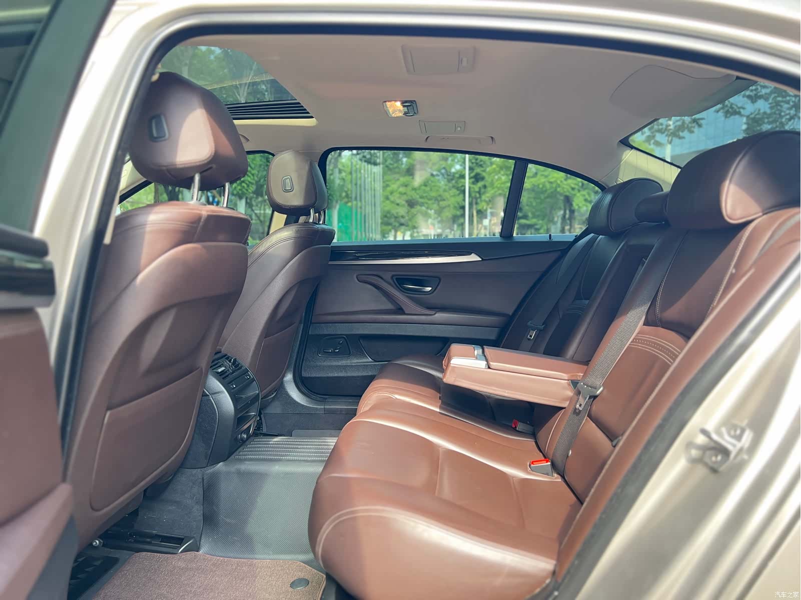 BMW 5 Series, 2016 11