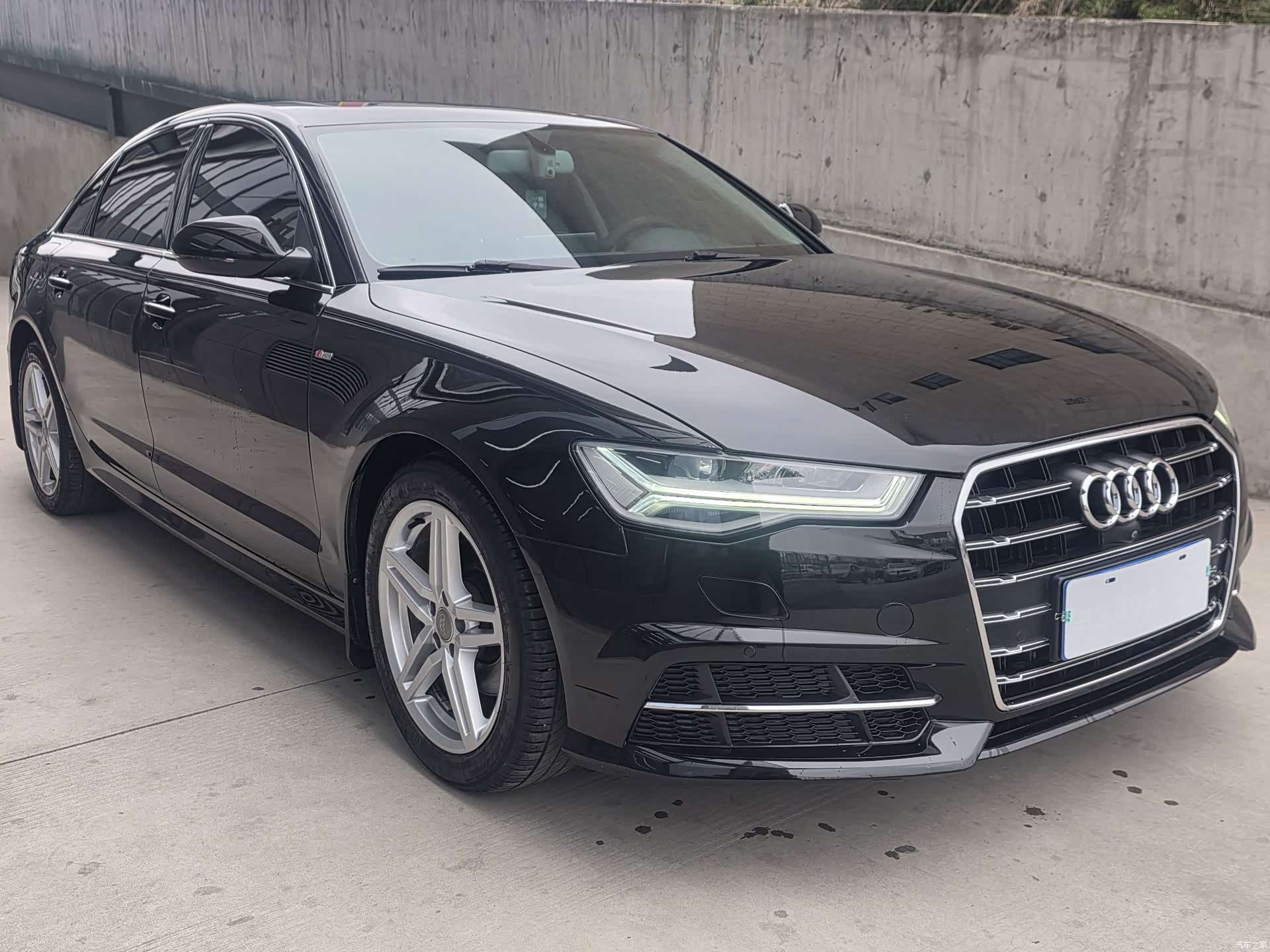 Audi A6L, 2018 3