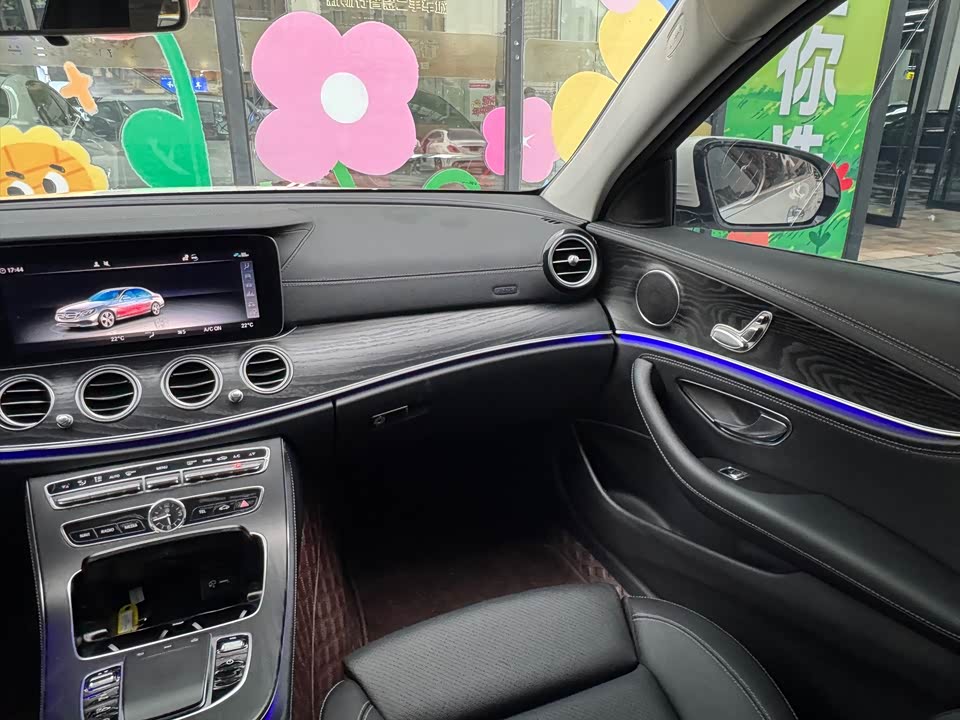Mercedes-Benz E-class Mercedes-Benz E-class