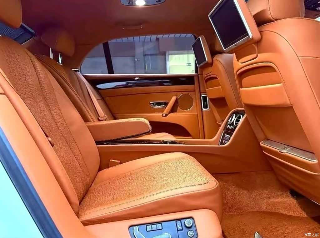 Bentley Flying Spur, 2018 11