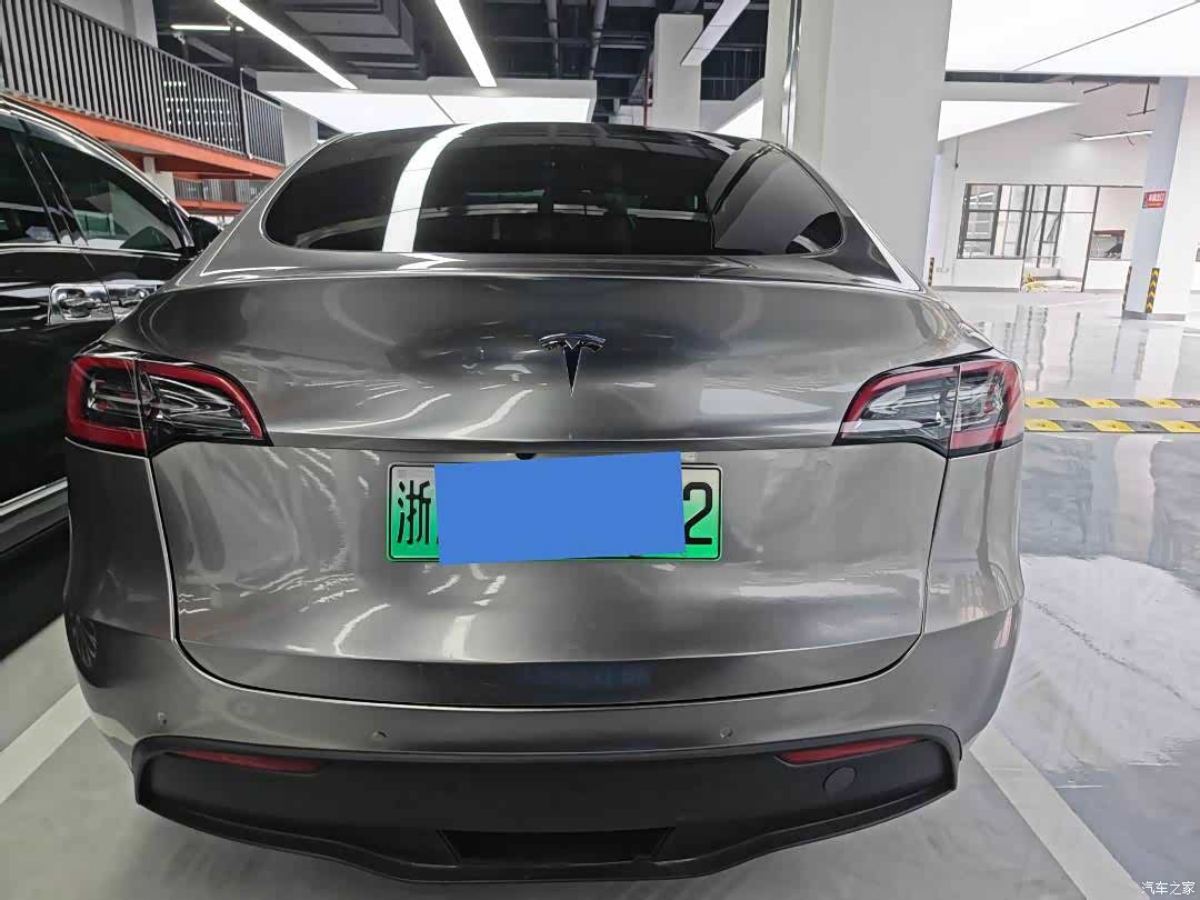 Tesla Model Y, 2022 9