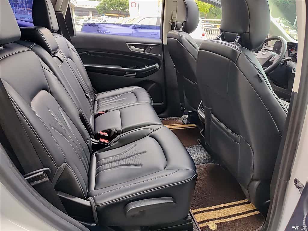 Ford Edge, 2021 11