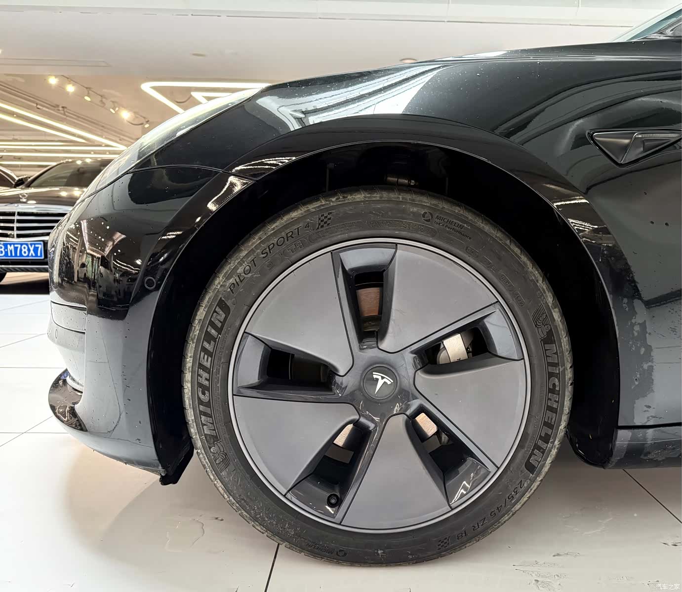 Tesla Model 3, 2022 9