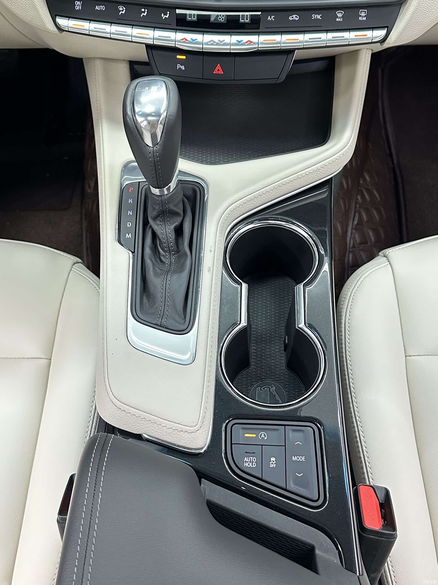 Cadillac CT4, 2023 14