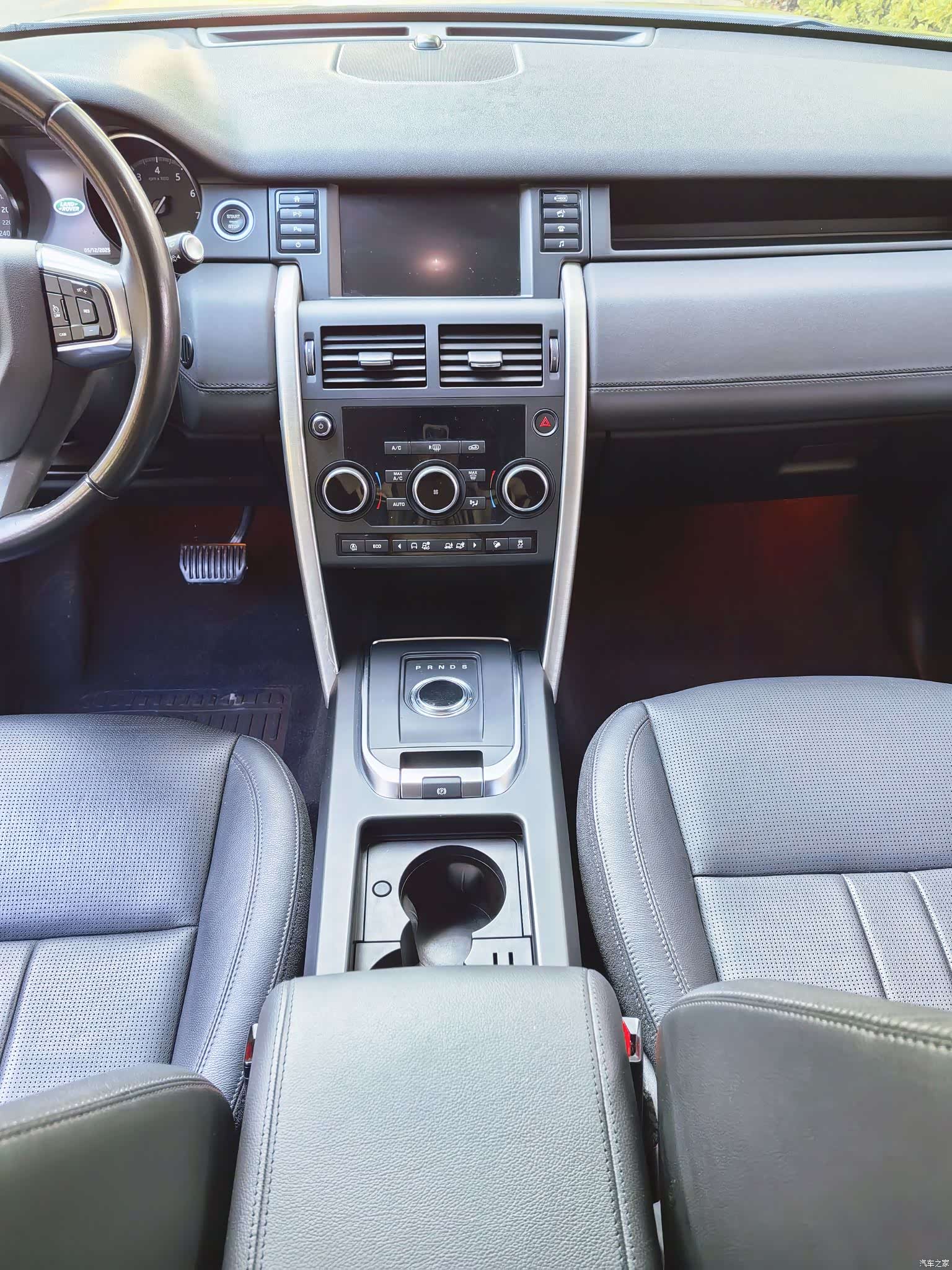 Land Rover Discovery, 2019 9