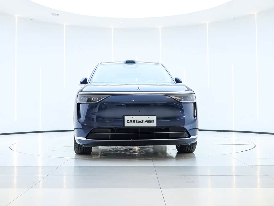 AITO Ask the world M8