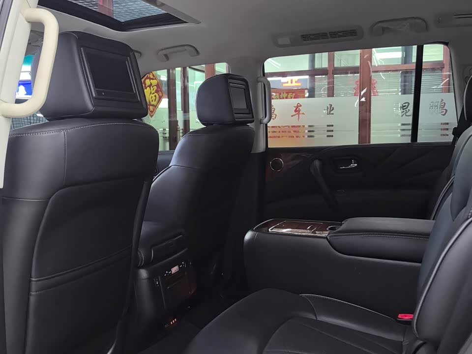 Infiniti QX80