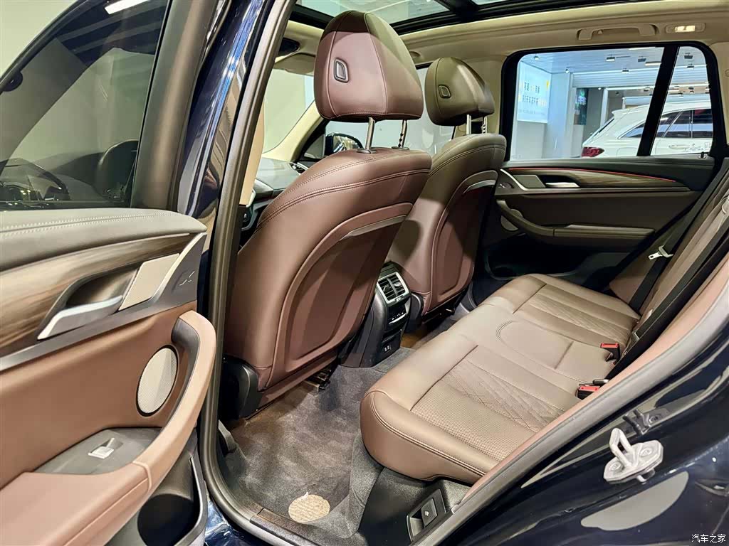 BMW X3, 2023 27