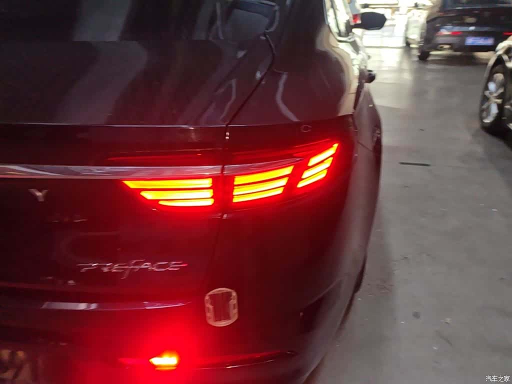 Geely Preface, 2022 8