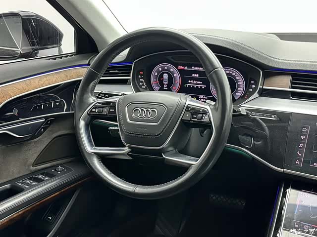 Audi A8L, 2020 11