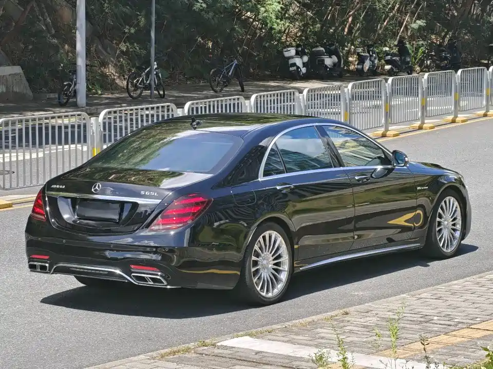 Mercedes-Benz S-class AMG
