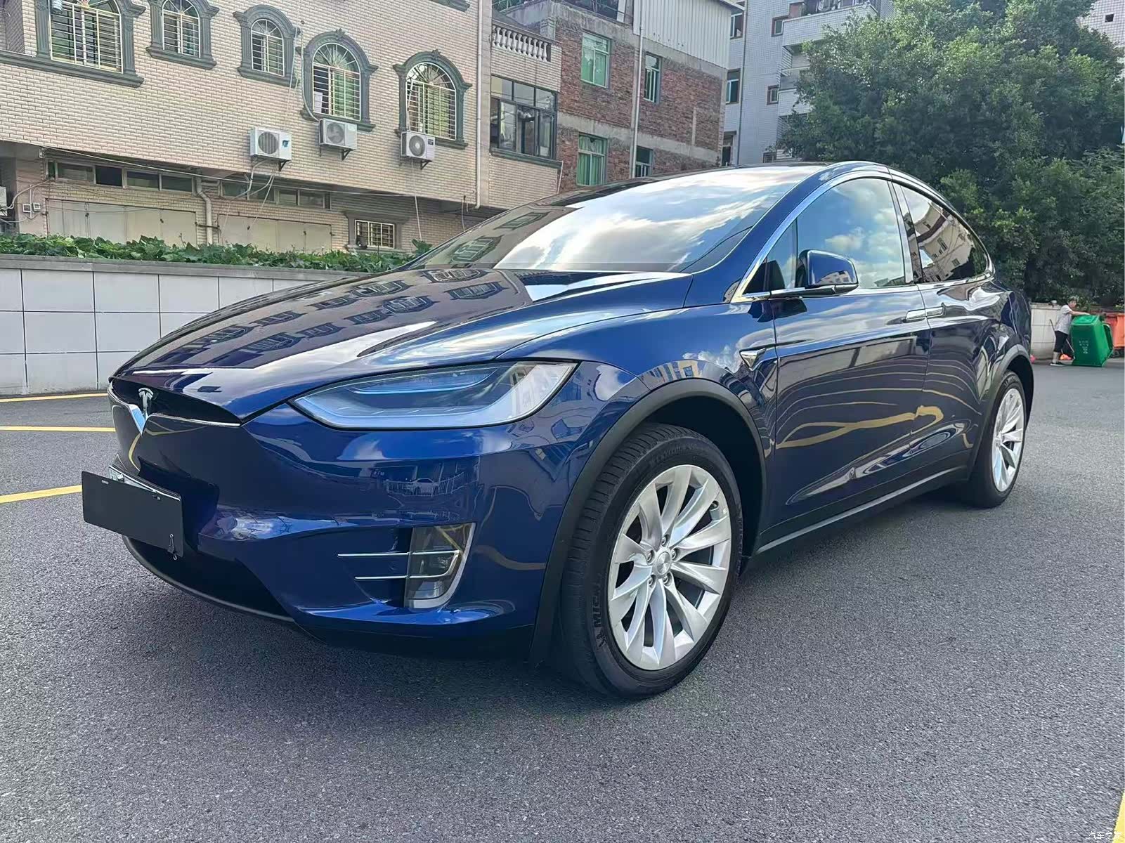 Tesla Model X, 2017 1