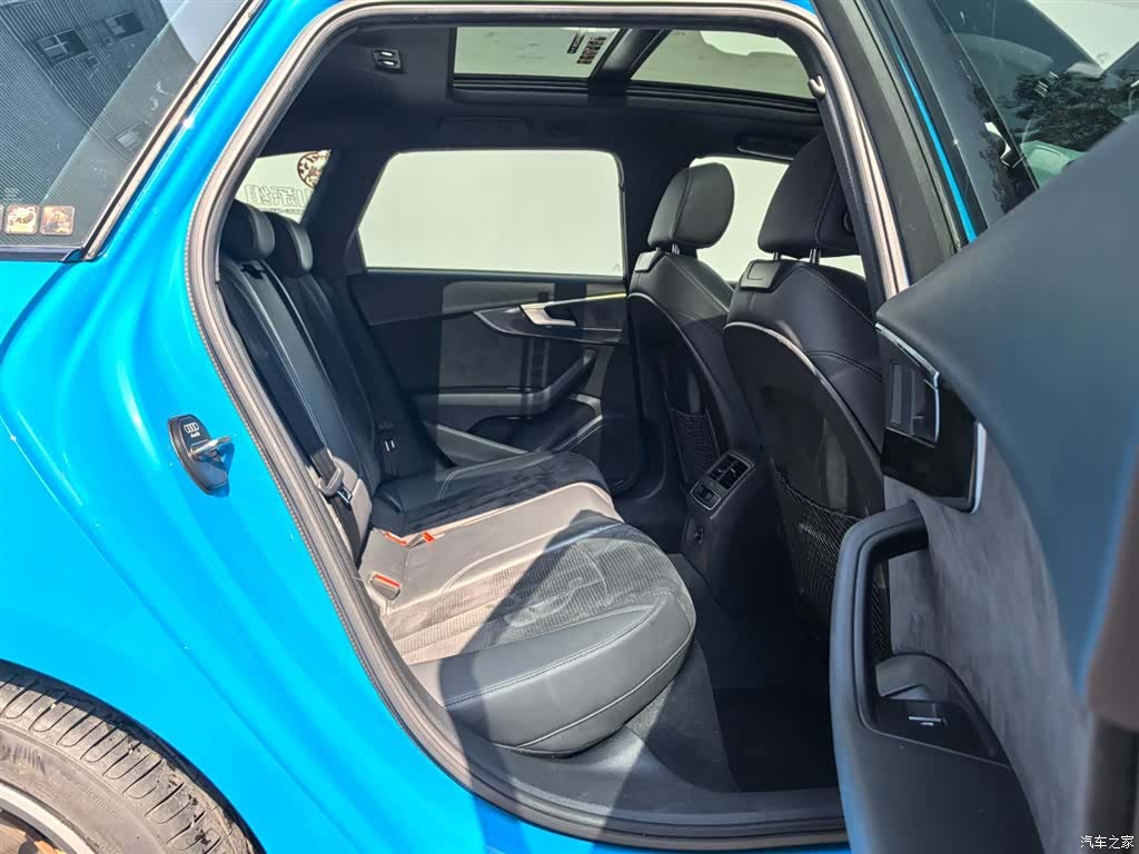 Audi A4, 2021 11