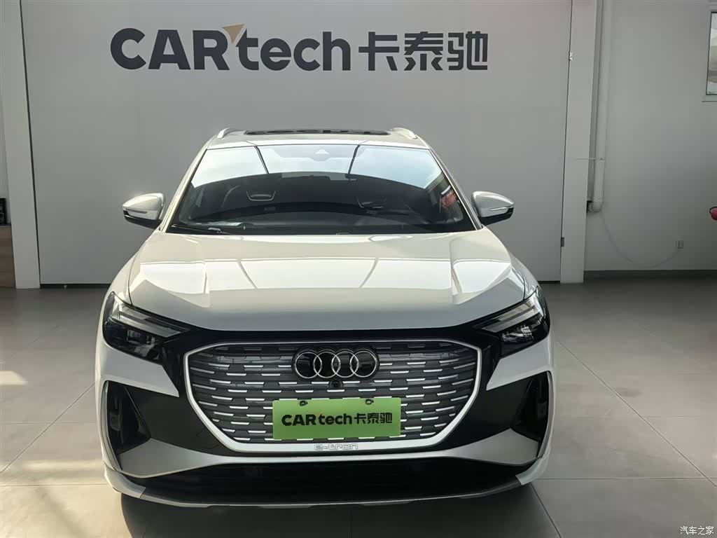 Audi Q4 e-tron, 2024 все фото