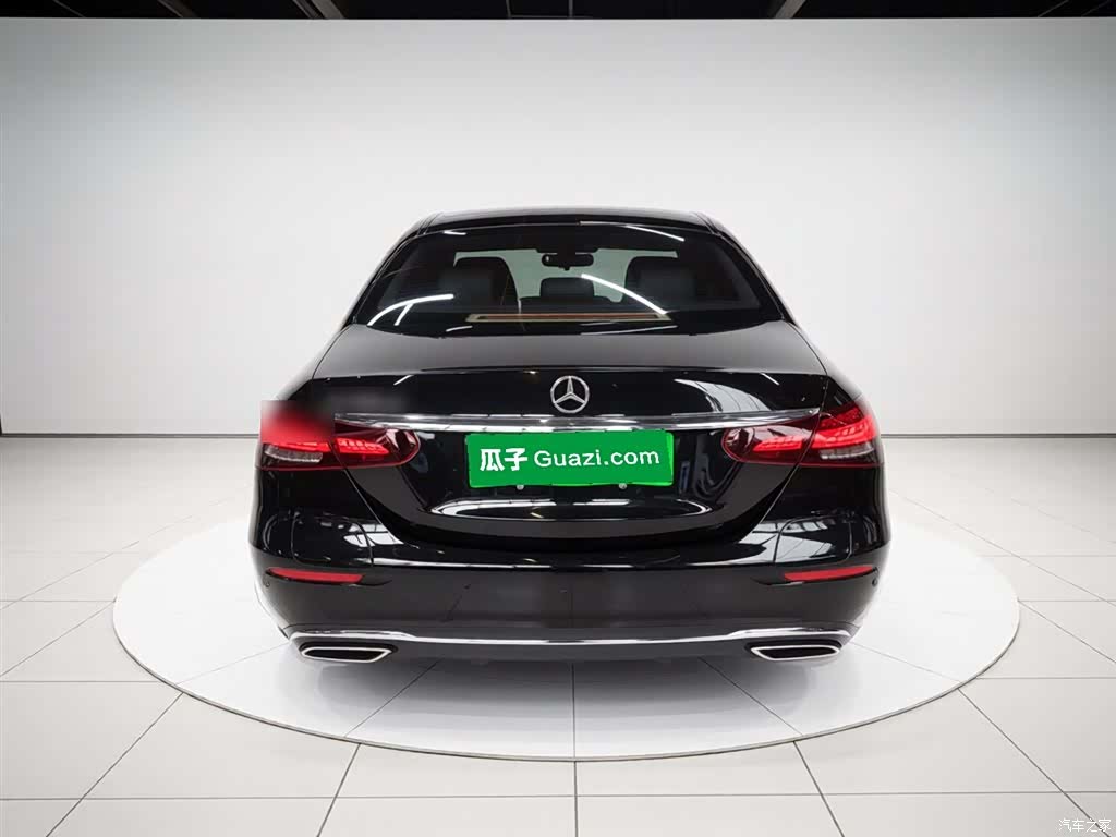 Mercedes-Benz E-Class, 2022 4