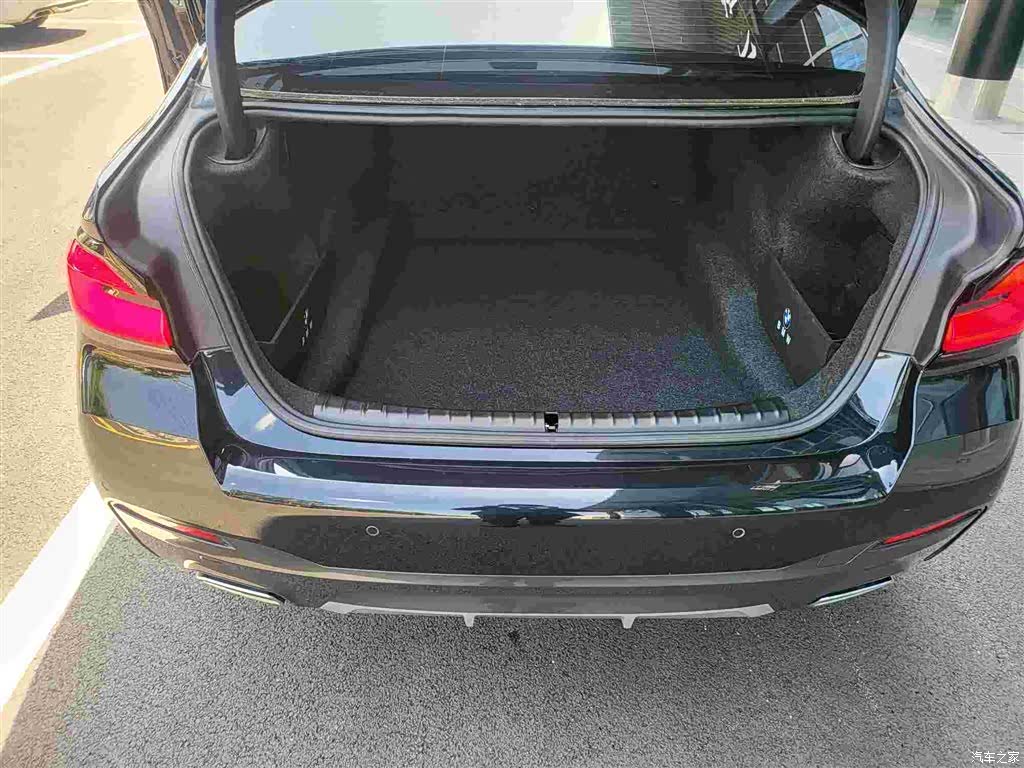BMW 5 Series, 2023 20