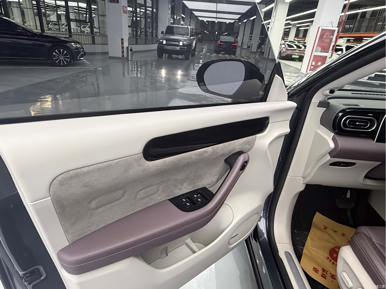 Leapmotor C11, 2023 13