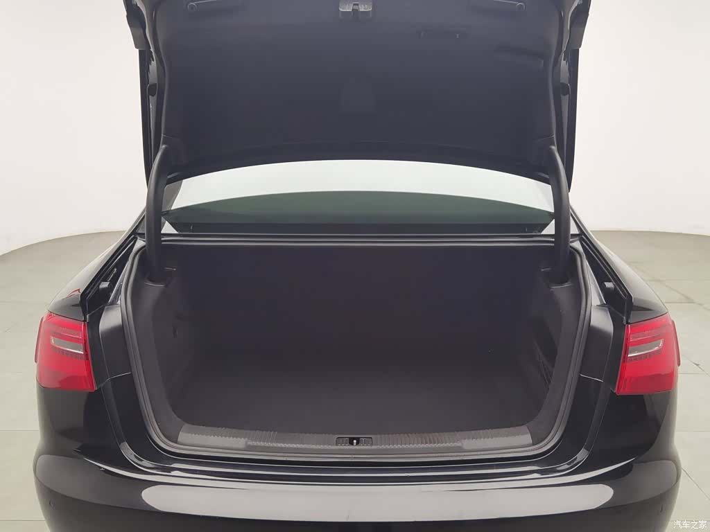 Audi A6L, 2014 16