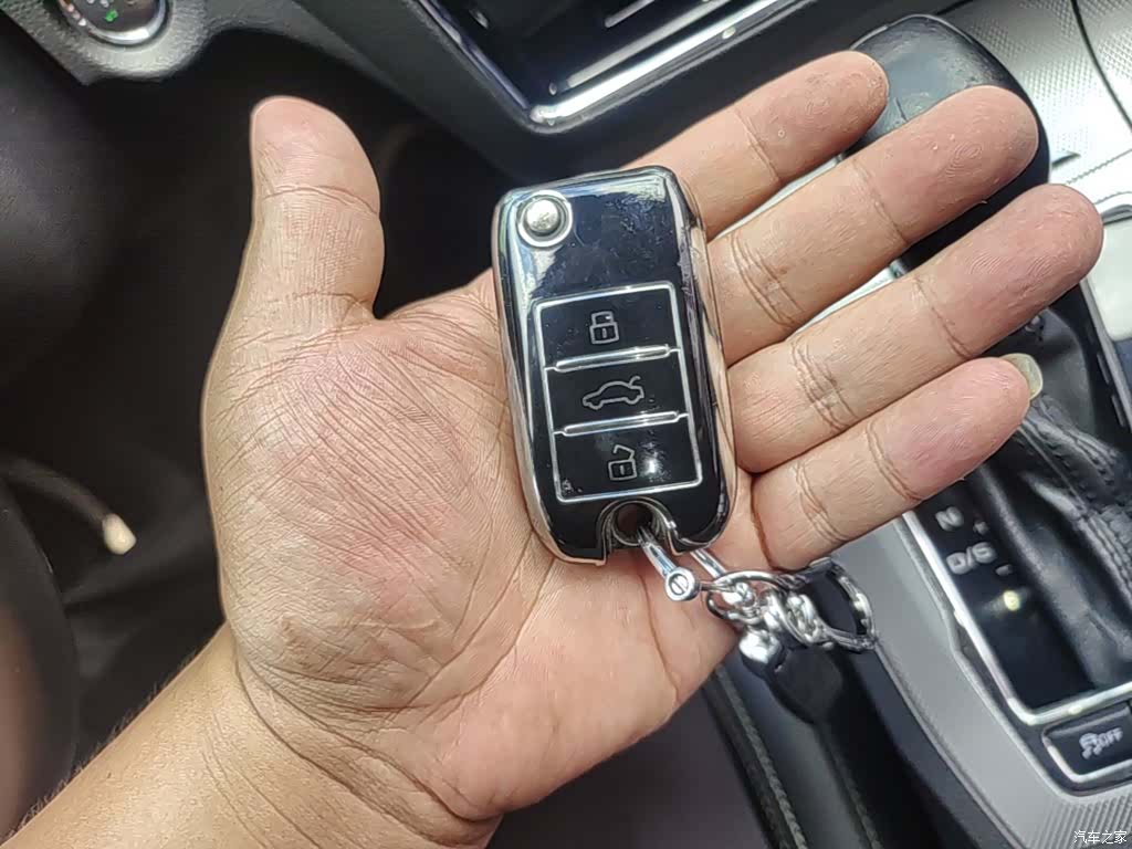 Roewe RX5, 2018 9