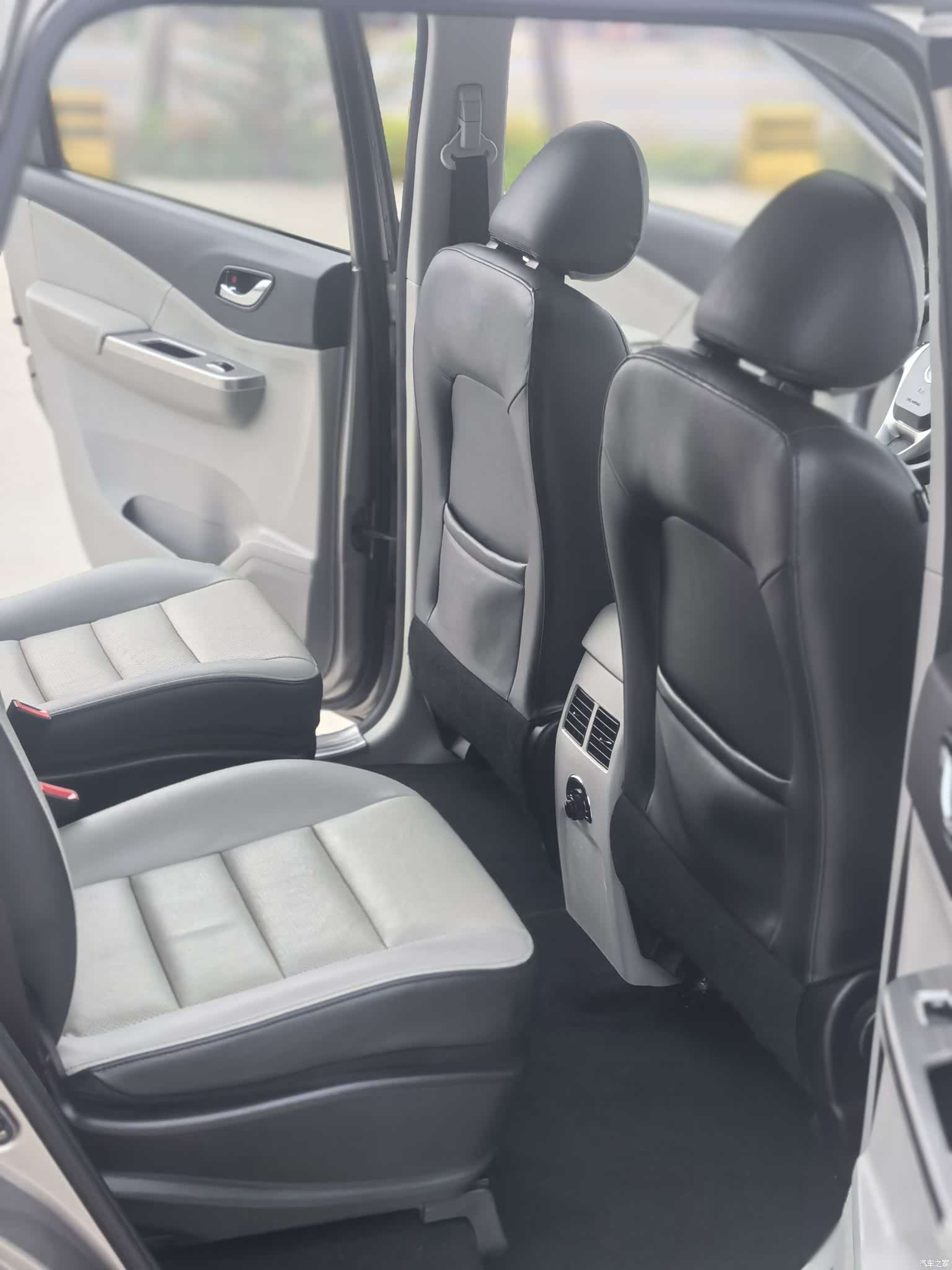 DongFeng S500, 2016 14