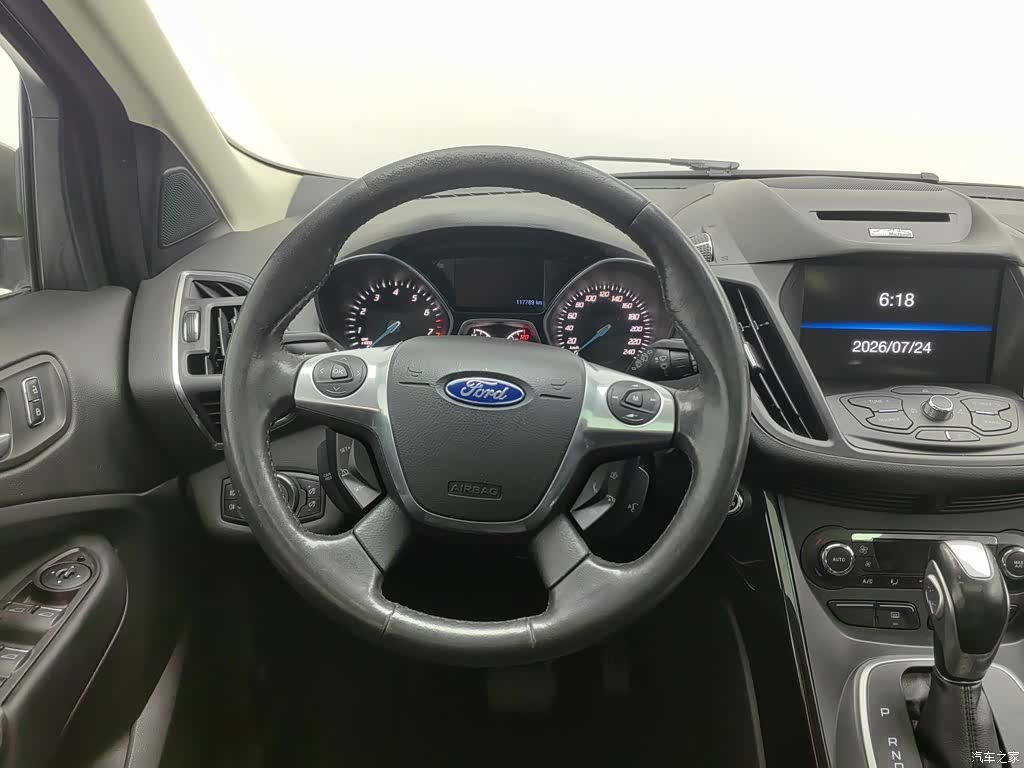 Ford Kuga, 2013 11