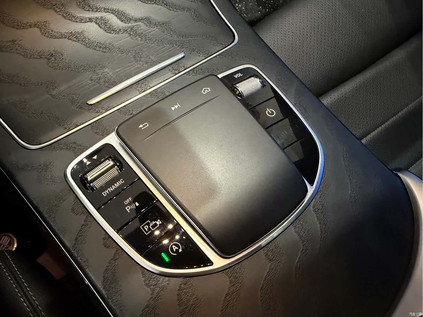 Mercedes-Benz C-Class, 2020 13
