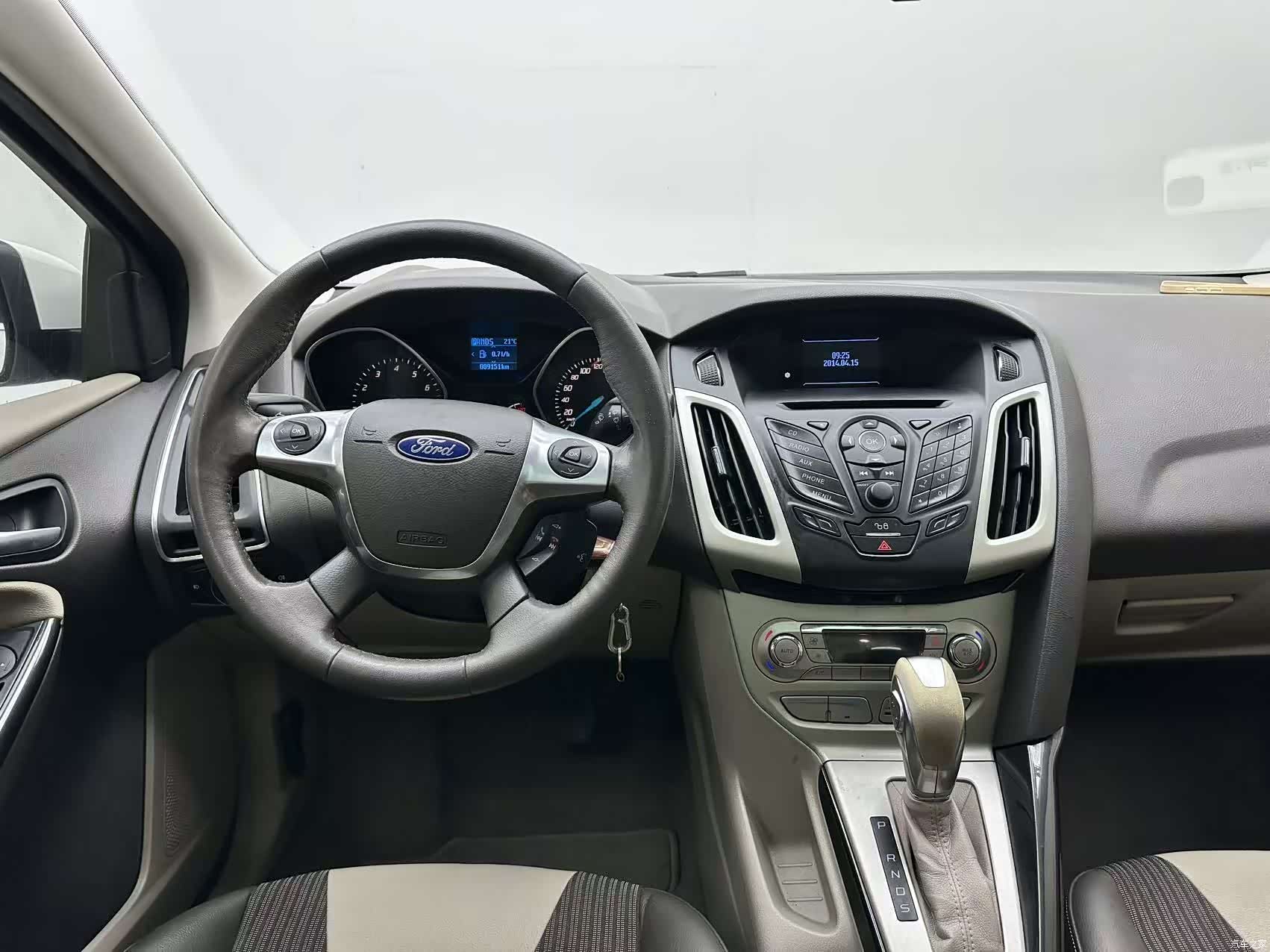 Ford Focus, 2013 16