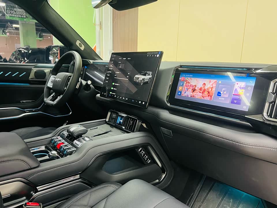 BYD Leopard 8