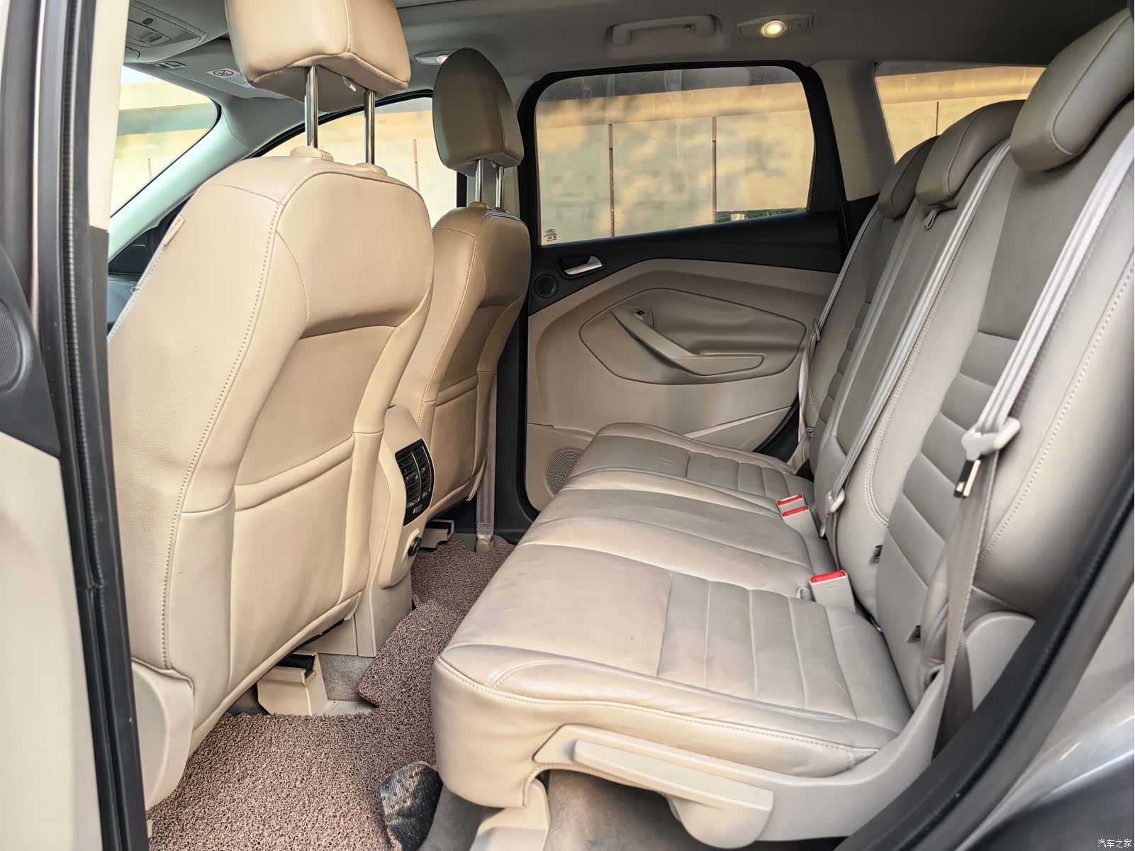 Ford Kuga, 2013 12